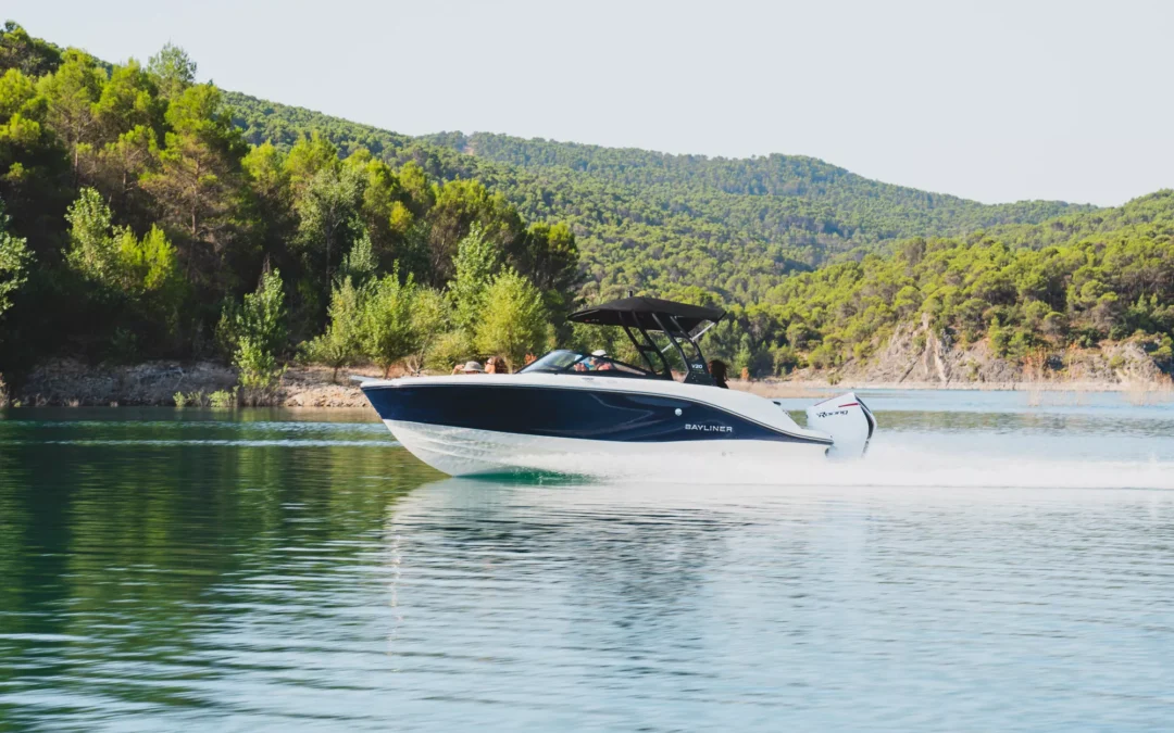 Bayliner V20 – Sportlicher Bowrider für vielseitige Erlebnisse auf dem Wasser